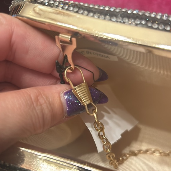 Stack of Cash clutch - Picture 5 of 9